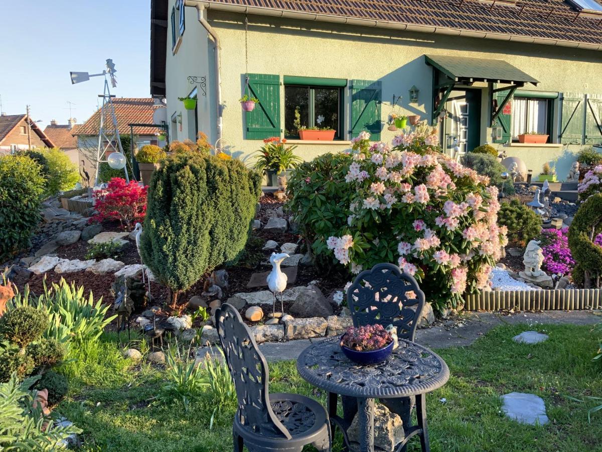 Le Nid Fleuri De Cravanche Exterior foto